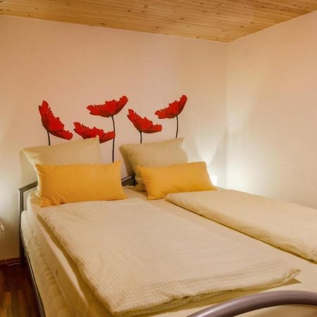 Ferienwohnung Untergeschoss Юберлинген Екстериор снимка
